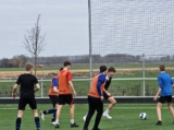 Training S.K.N.W.K. JO15-1 van zaterdag 17 februari 2024 (46/92)